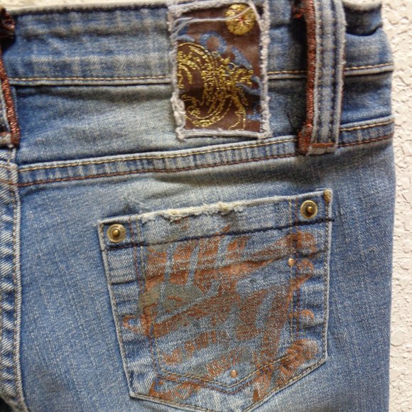 LOT 29 LIGHT WASH DISTRESSED JEANS SZ 5 - Picture 4 of 9